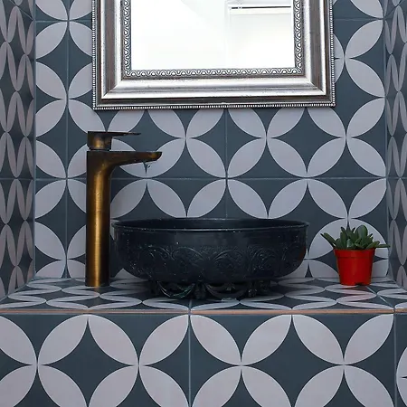 House Mola Galata 2*