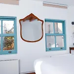 House Mola Galata 2*