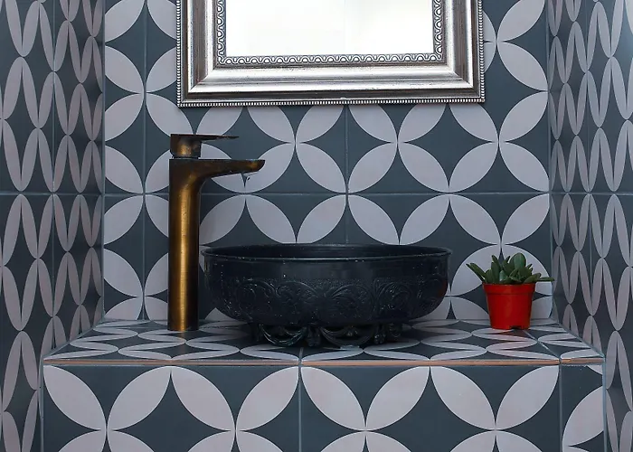 House Mola Galata 2*