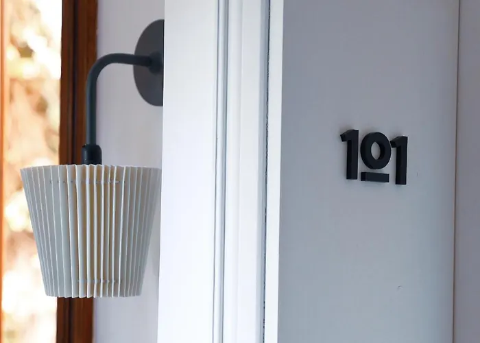 House Mola Galata 2*